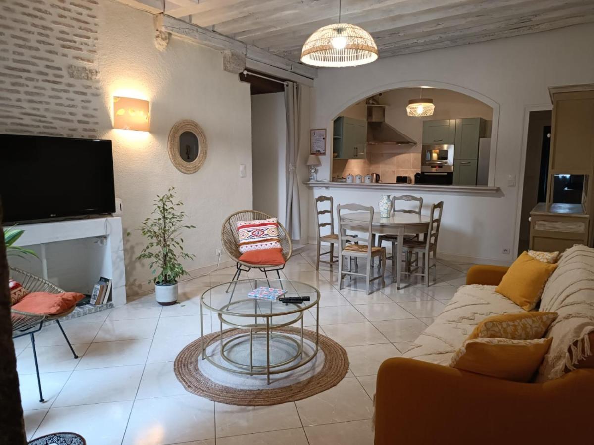 Le Logis De La Rue Des Arts Apartment บลัวส์ ภายนอก รูปภาพ